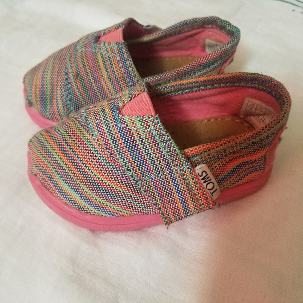 Toms